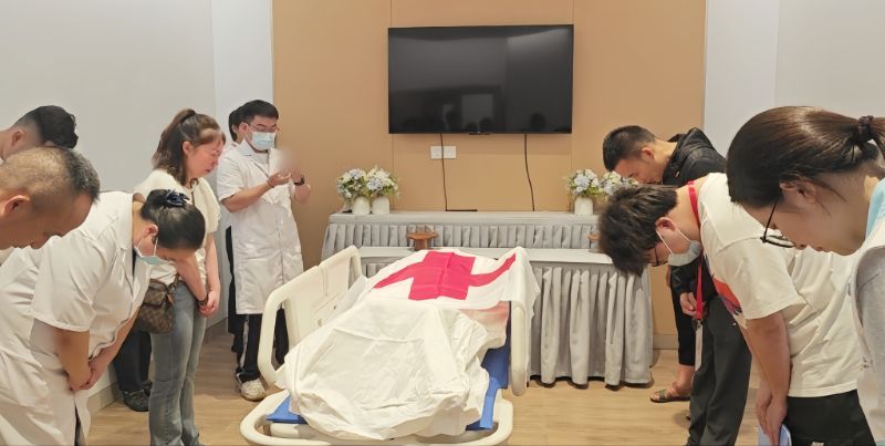 8、眼角膜捐赠现场